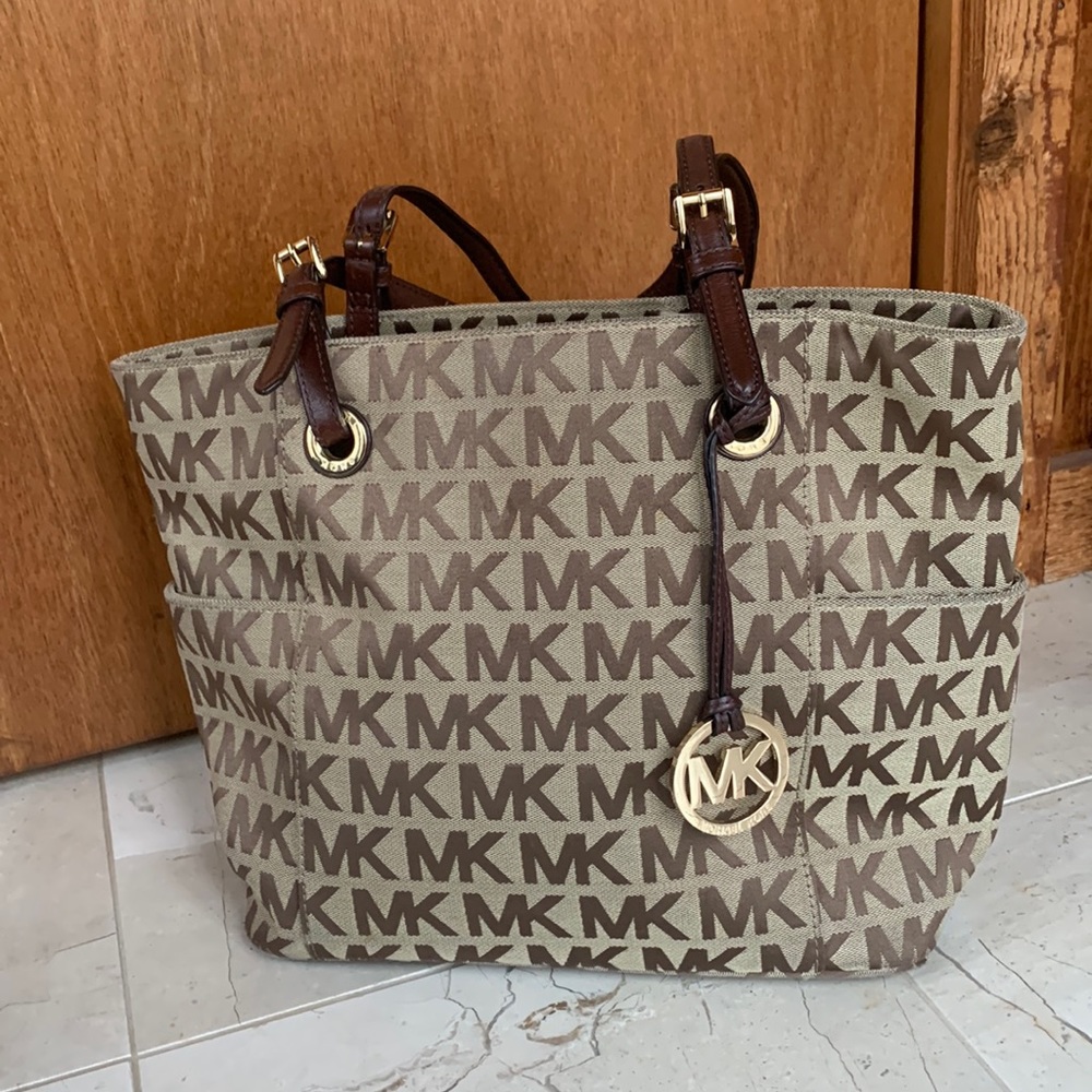 Michael Kors tote